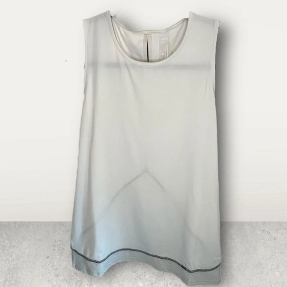 Zuda Activewear top size XS, cool comfy stretchy slits in back white gray NEW - Picture 1 of 8